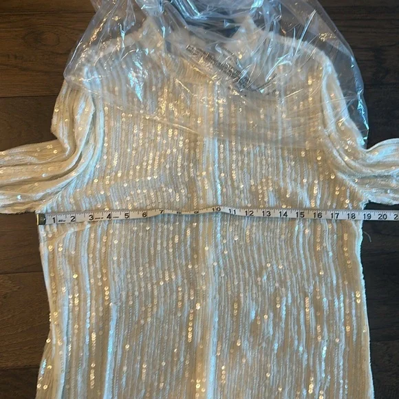 NWT Velvet by Graham & Spencer Veda Sequin Dress - Picture 14 of 15